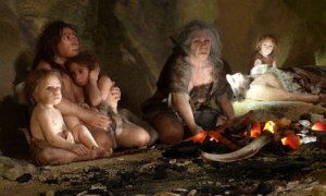 Neanderthal-family-in-a-c-007